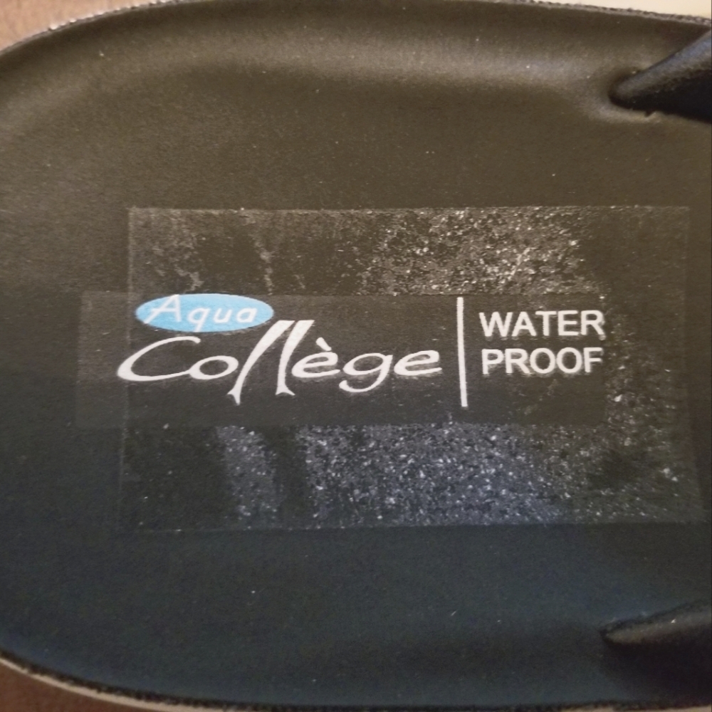 NIB Aqua College flip flops waterproof Amanda size 7. Bottoms show tried on. - Picture 4 of 7